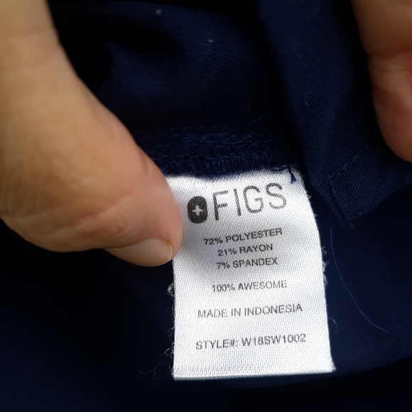 Figs Scrub Top Navy Womens size XSmall - Picture 6 of 6